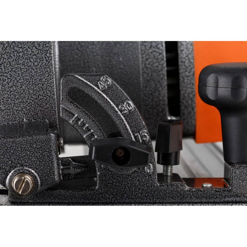Циркулярна пила Rebiner RCS-2150 (200 мм)